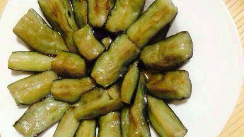 茄子肉末~宴菜,控干油摆盘