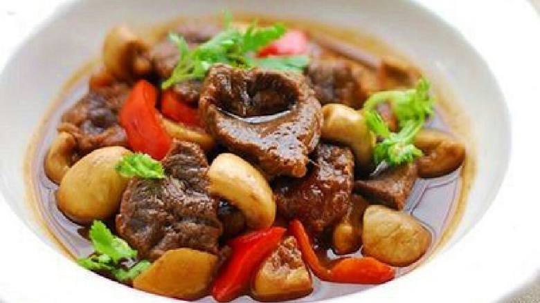 口蘑烧牛肉