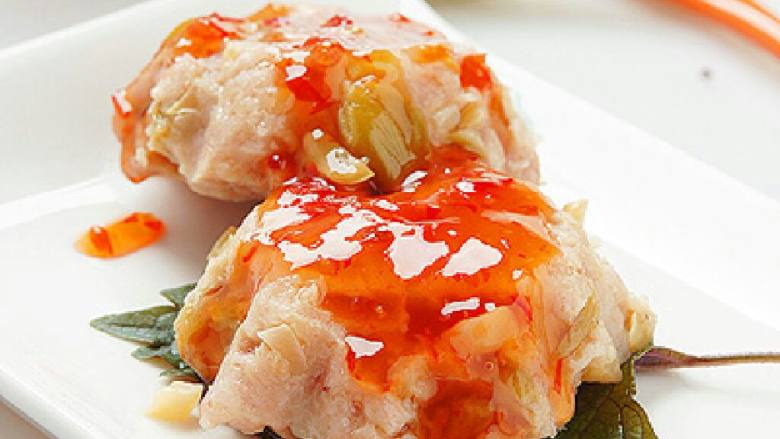 榨菜蒸肉饼