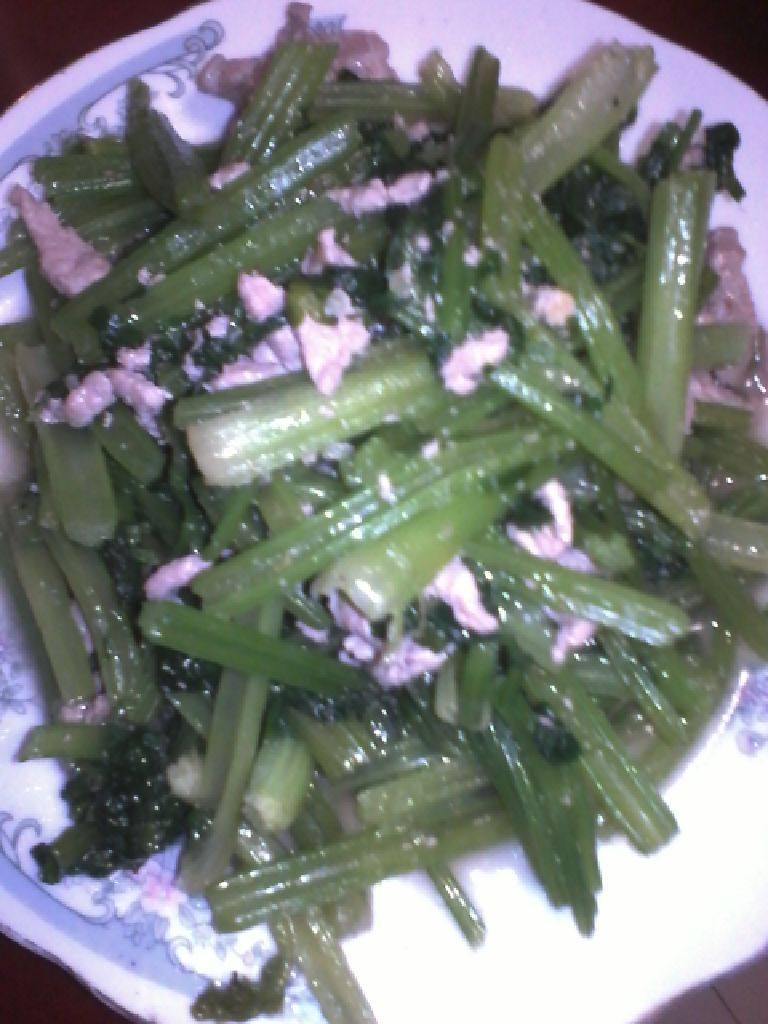 芹菜炒肉丝