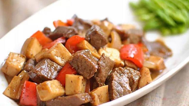 杏鲍菇黑椒牛肉粒