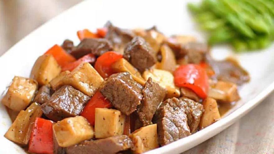 杏鲍菇黑椒牛肉粒
