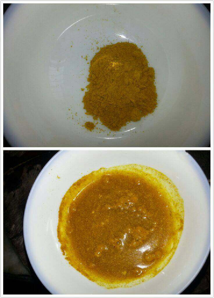 咖喱蟹,咖哩粉用少量水调下