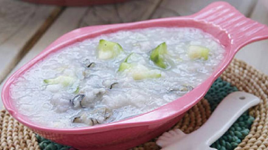 蚝仔香芋丝瓜粥