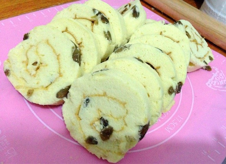 葡萄干蛋糕
