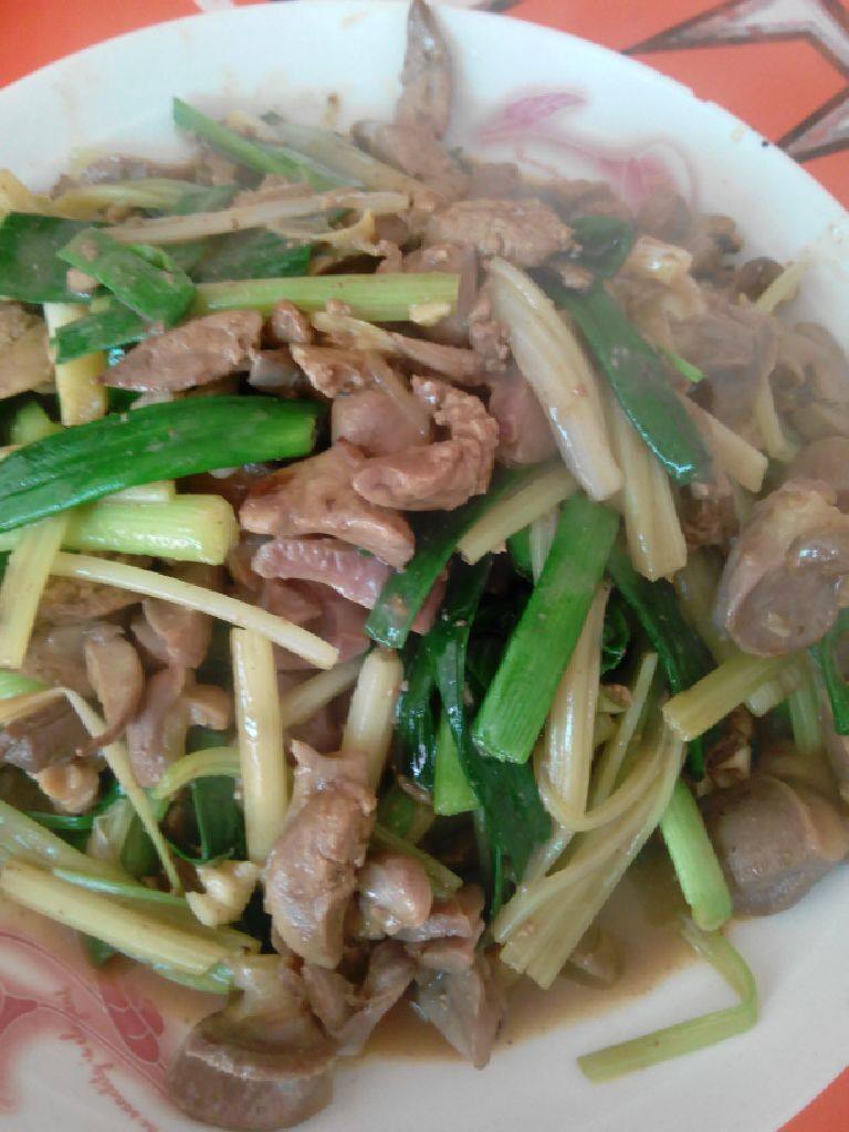 芹菜炒鸡胗