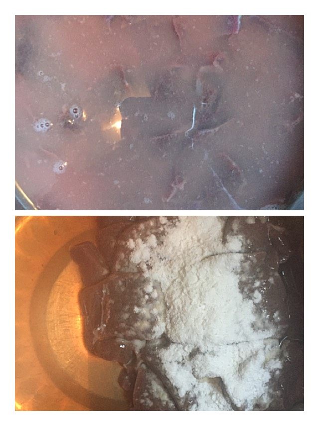 尖椒炒猪肝,如图抓好的猪肝用水洗干净沥水,在倒点料酒,一点生粉拌均匀。