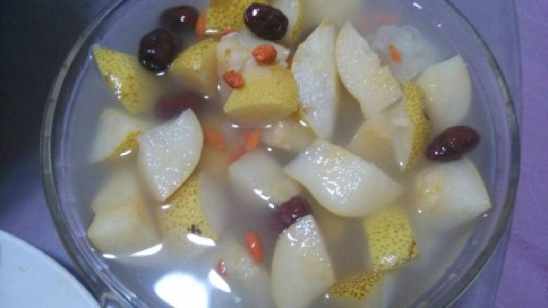 银耳酸梨汤