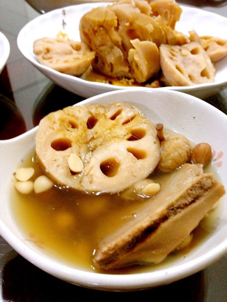莲藕猪骨汤