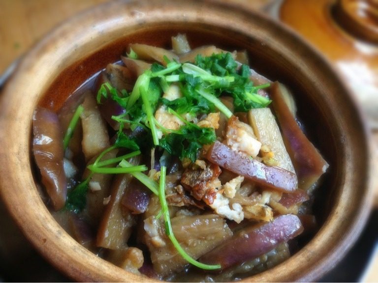 咸鱼茄子煲