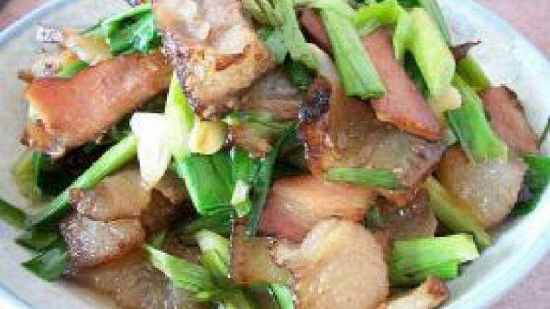 蒜苗炒腊肉