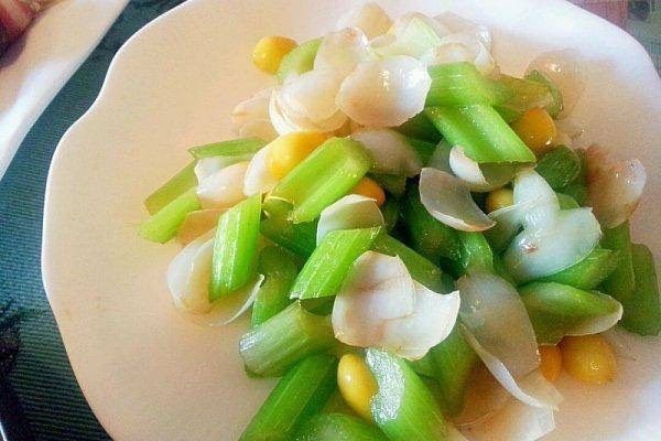 芹菜百合炒白果