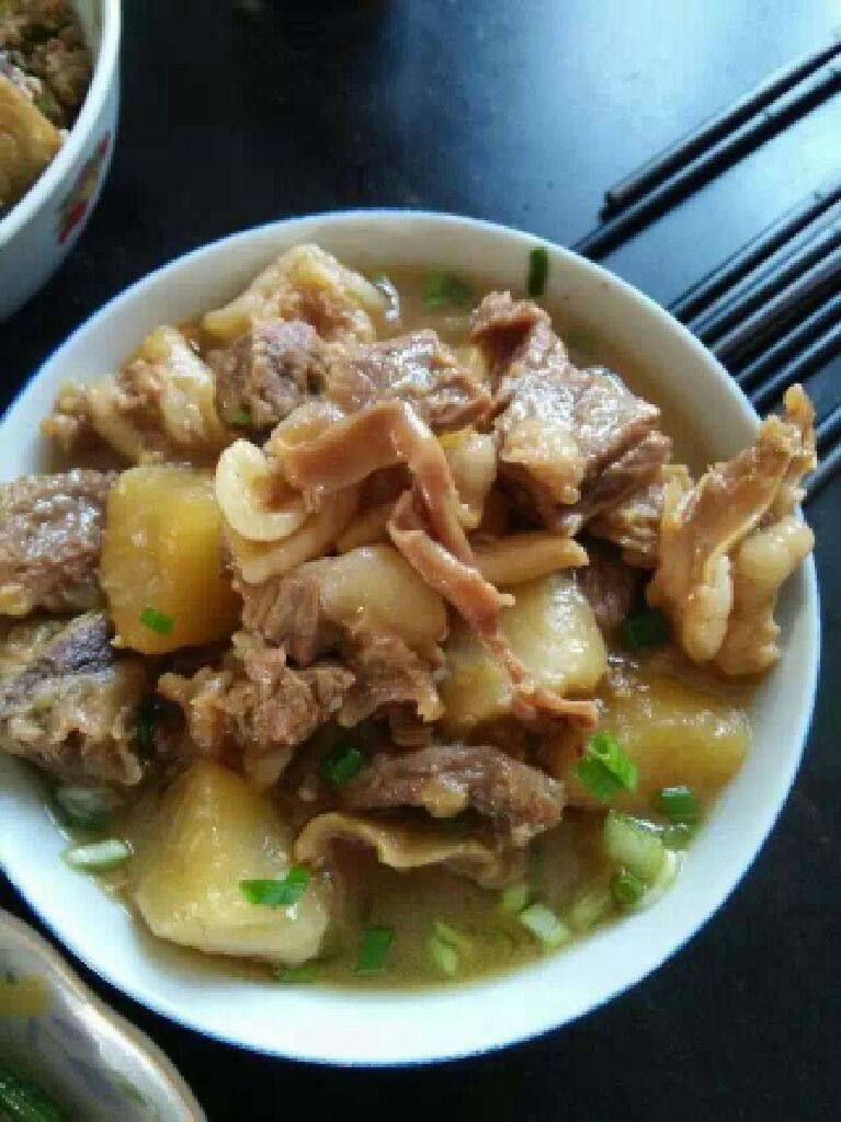 牛腩萝卜