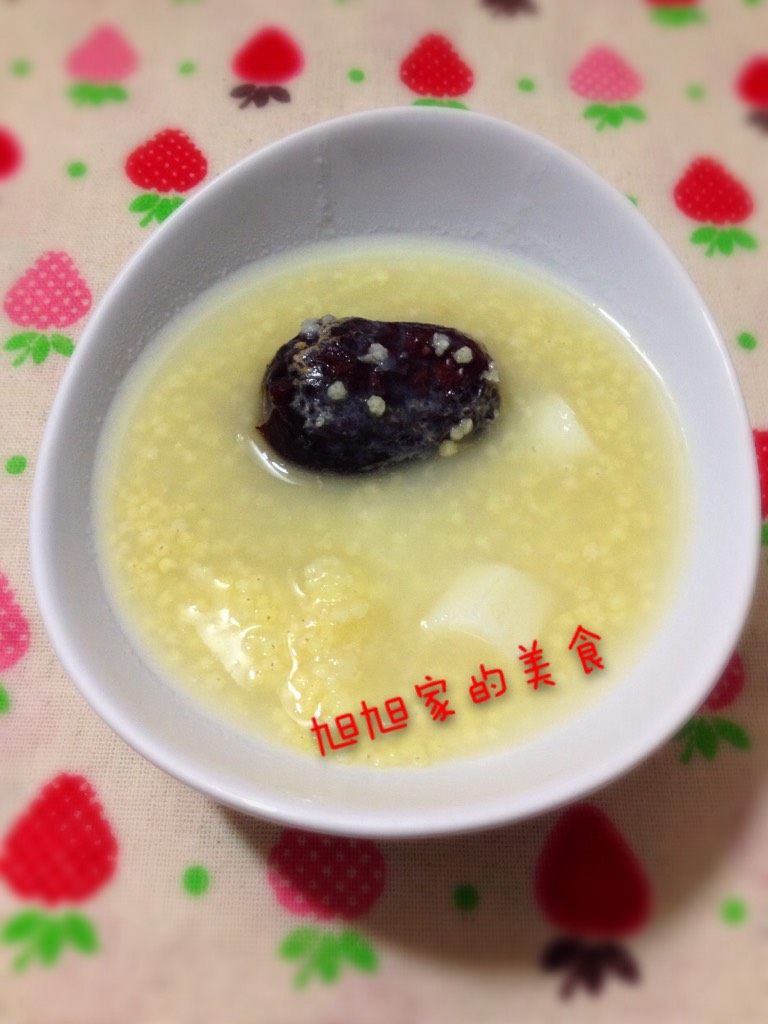 山药小米红枣粥,如图即可食用