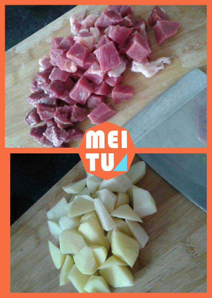 土豆焖牛肉,<a style='color:red;display:inline-block;' href='/shicai/ 216'>牛肉</a>洗干净切一块块的，<a style='color:red;display:inline-block;' href='/shicai/ 23'>土豆</a>切滚刀块