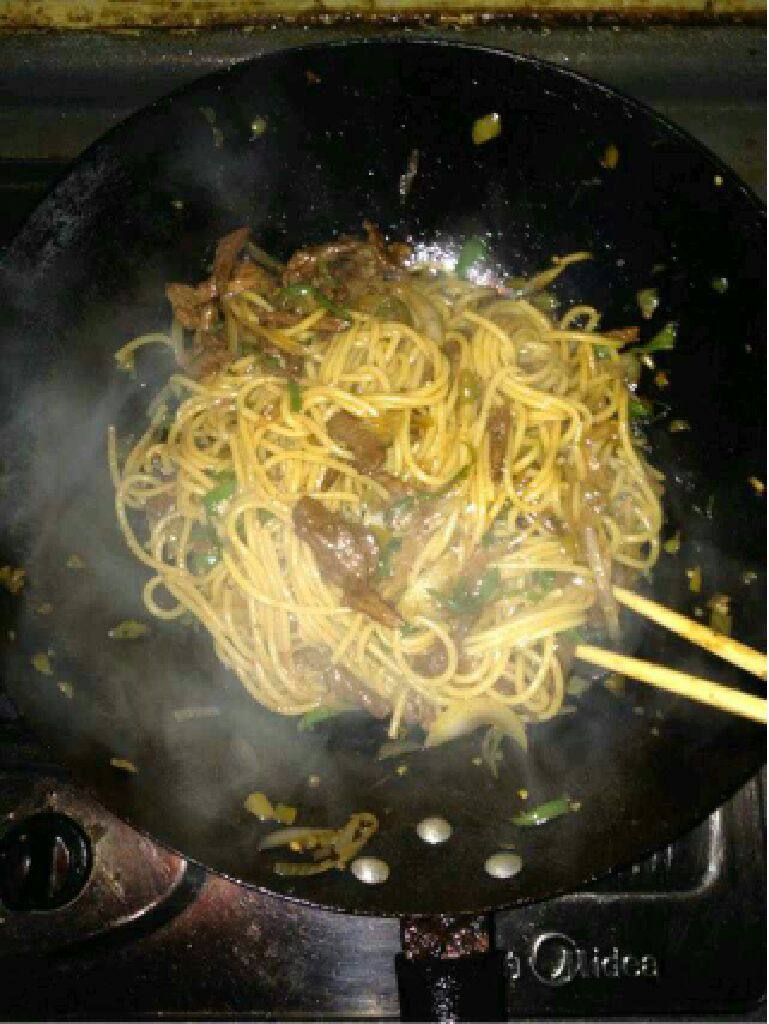 黑椒猪肉炒意面