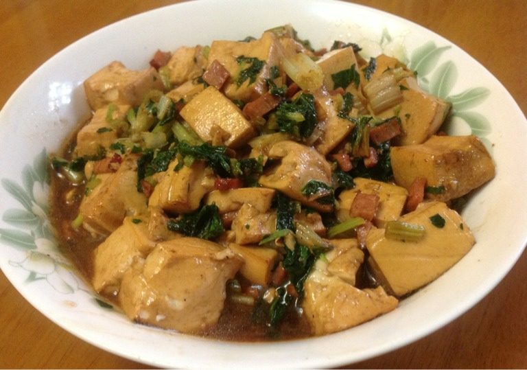 芹碎培根炒豆腐