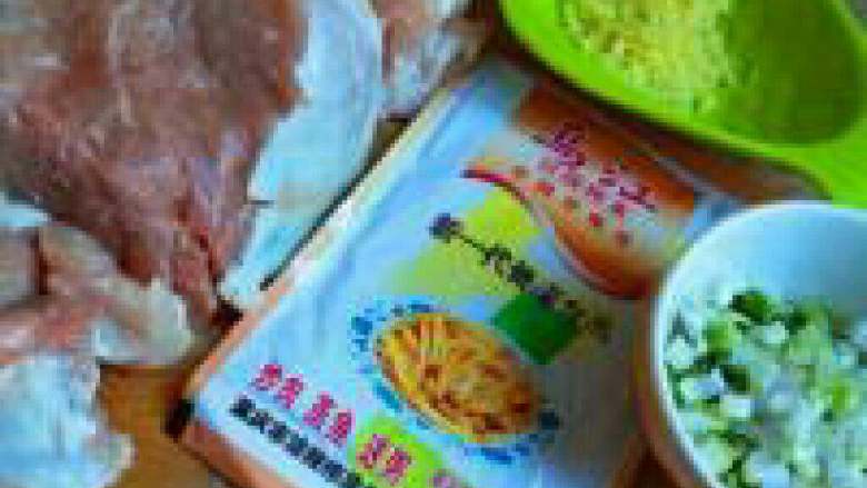 榨菜肉饼---乌江榨菜的做法,原料(姜葱切碎,<a style='color:red;display:inline-block;' href='/shicai/ 722'>榨菜</a>冲洗一下)