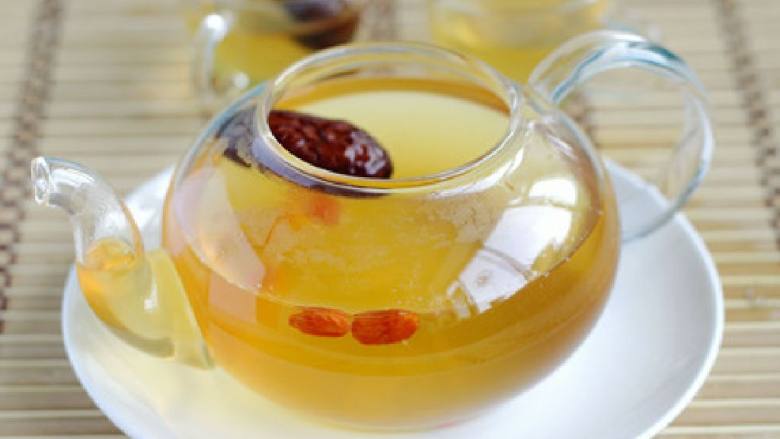 黄芪红枣枸杞茶