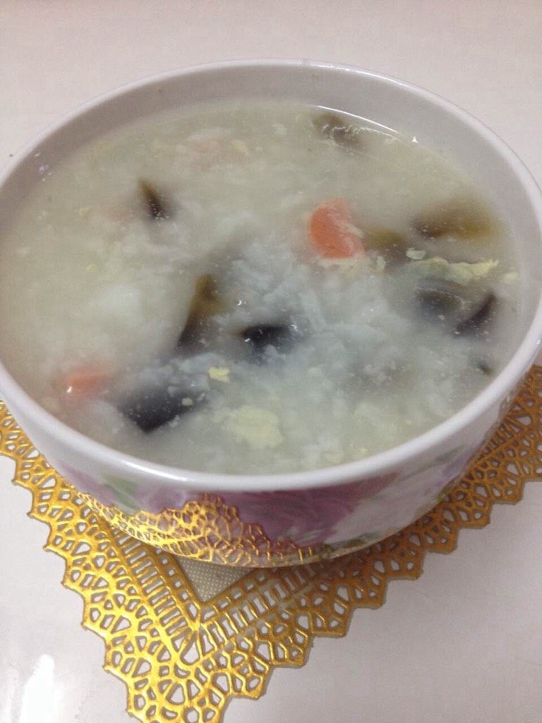 皮蛋香肠粥