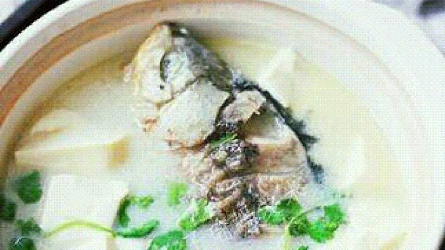 奶白鲫鱼豆腐汤