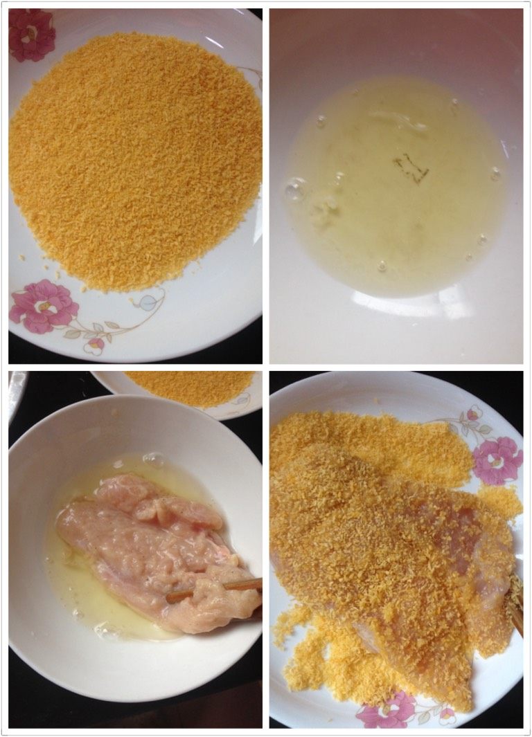 炸鸡排,准备鸡蛋清,面包糠备用