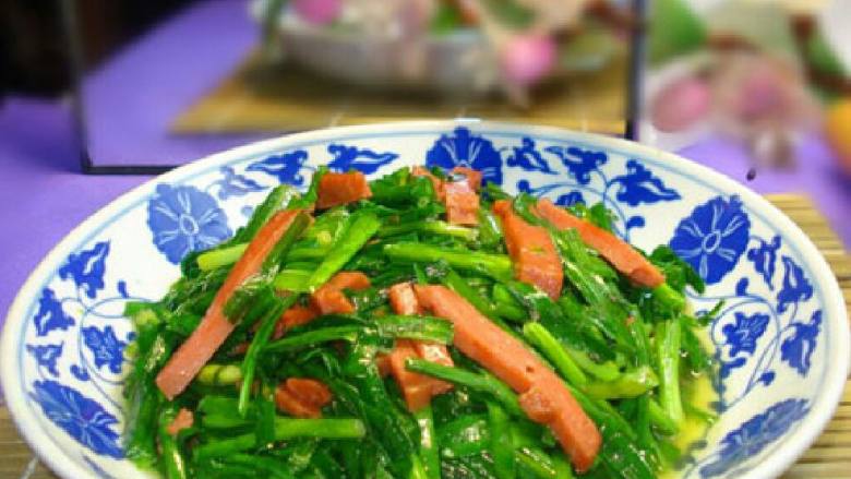 韭菜火腿肠