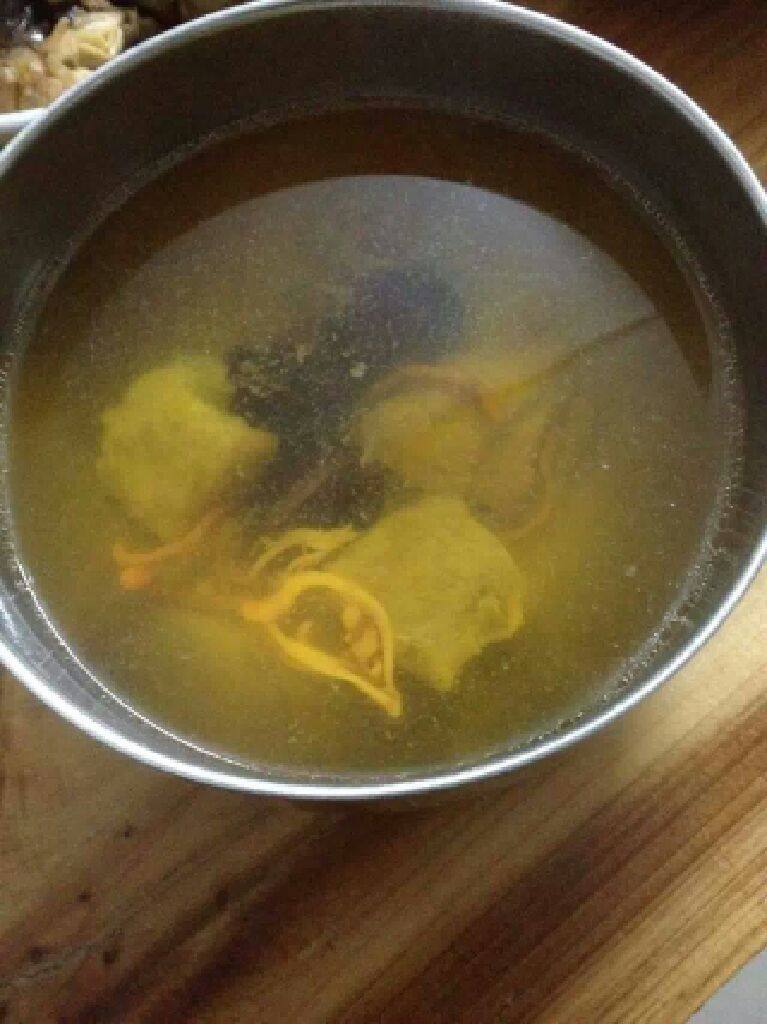 虫草花排骨汤