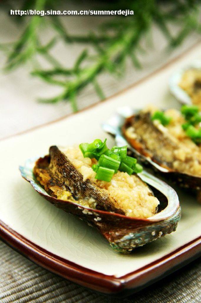 蒜蓉蒸鲍鱼