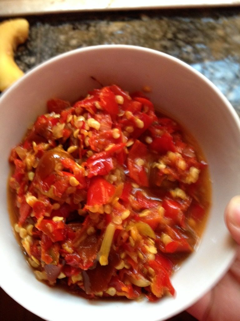 折耳根炒腊肉,如图<a style='color:red;display:inline-block;' href='/shicai/ 62'>辣椒</a>