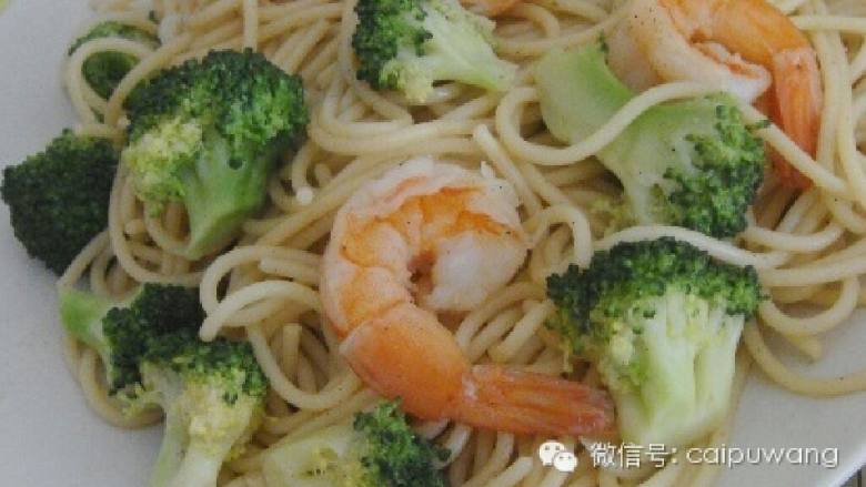西兰花鲜虾意面