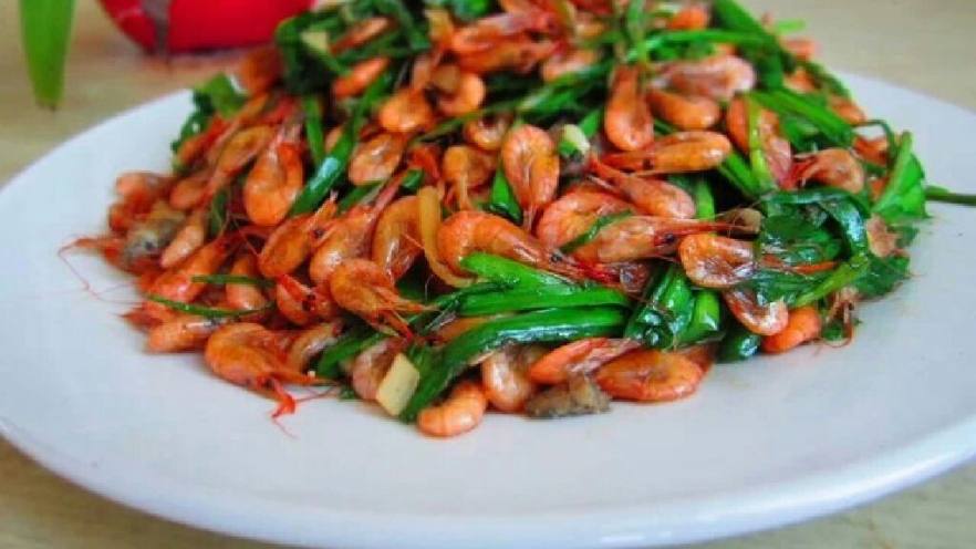韭菜炒河虾