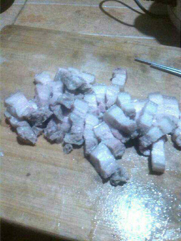 肥猪肉,切小块
