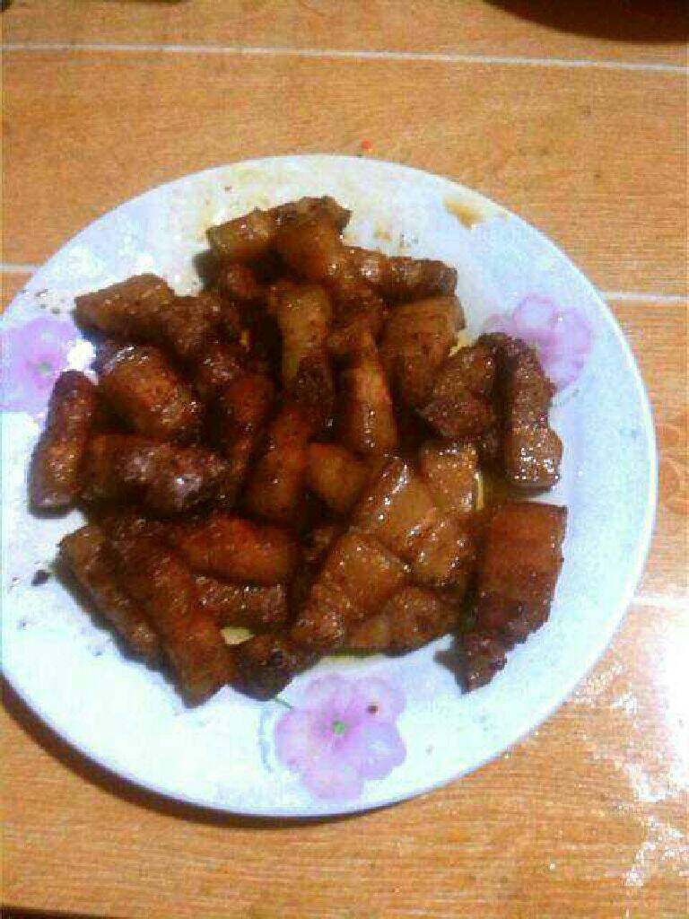 肥猪肉,就算没有其他香料和配菜一样好吃，这就是家的味道