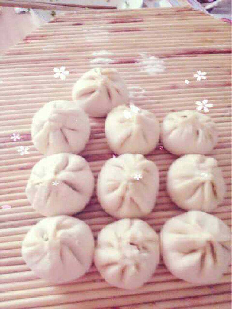 萝卜肉馅包子,包子蒸好出炉喽!O(∩_∩)O哈哈~