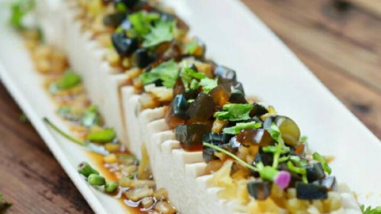 皮蛋豆腐
