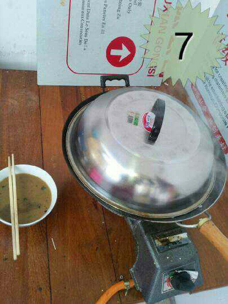 豆角焖面,加盖焖煮