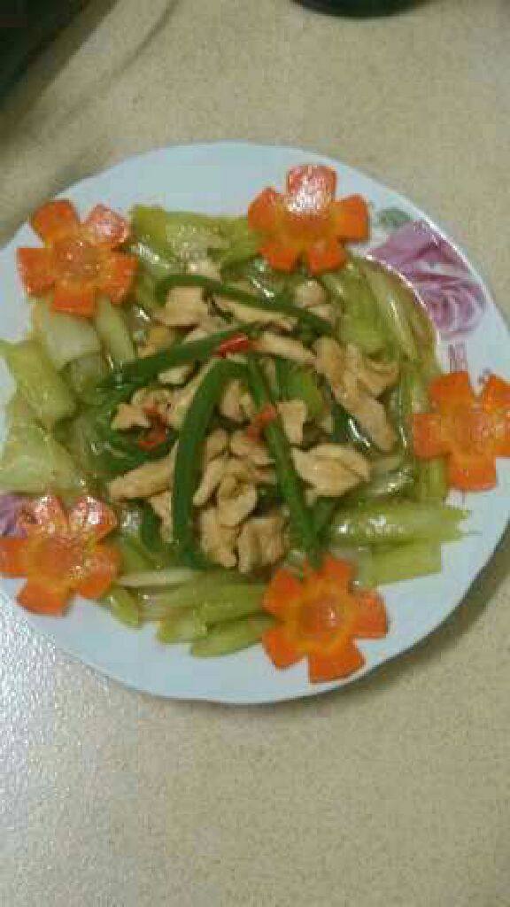 西芹青椒炒鸡肉