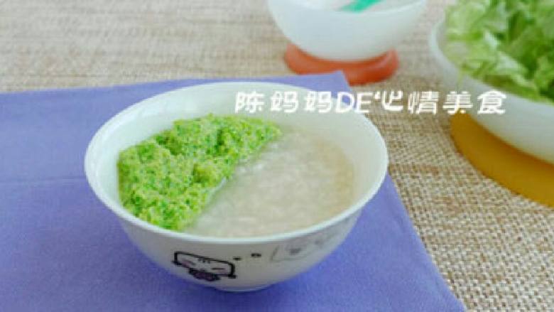 卷心菜蛋黄泥与白米粥