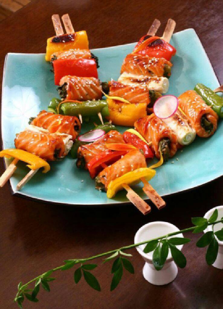 三文鱼五彩串烧