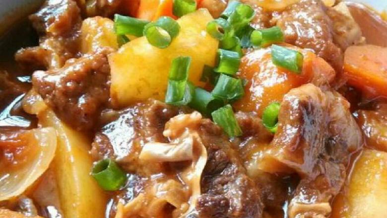 土豆炖牛肉