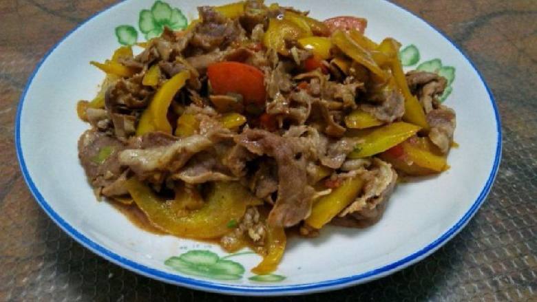 彩椒炒肉片