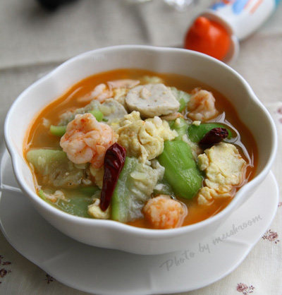虾仁鱼丸烩丝瓜