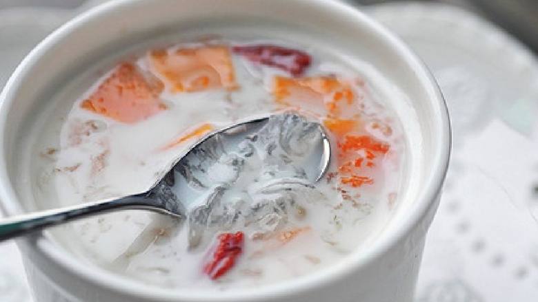 木瓜牛奶炖燕窝