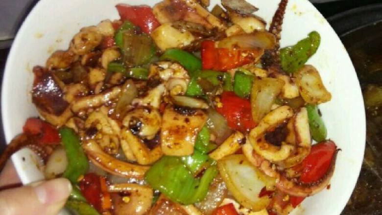 洋葱黑椒炒鱿鱼