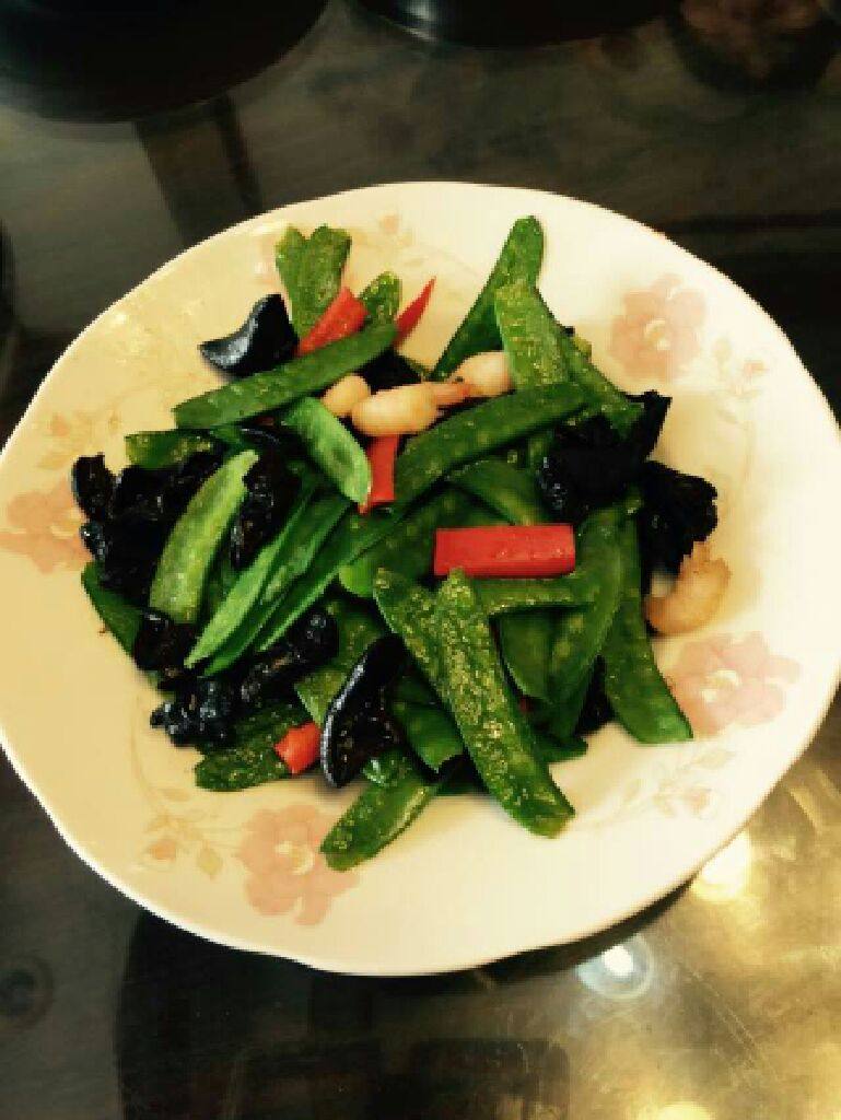 荷兰豆木耳炒虾仁