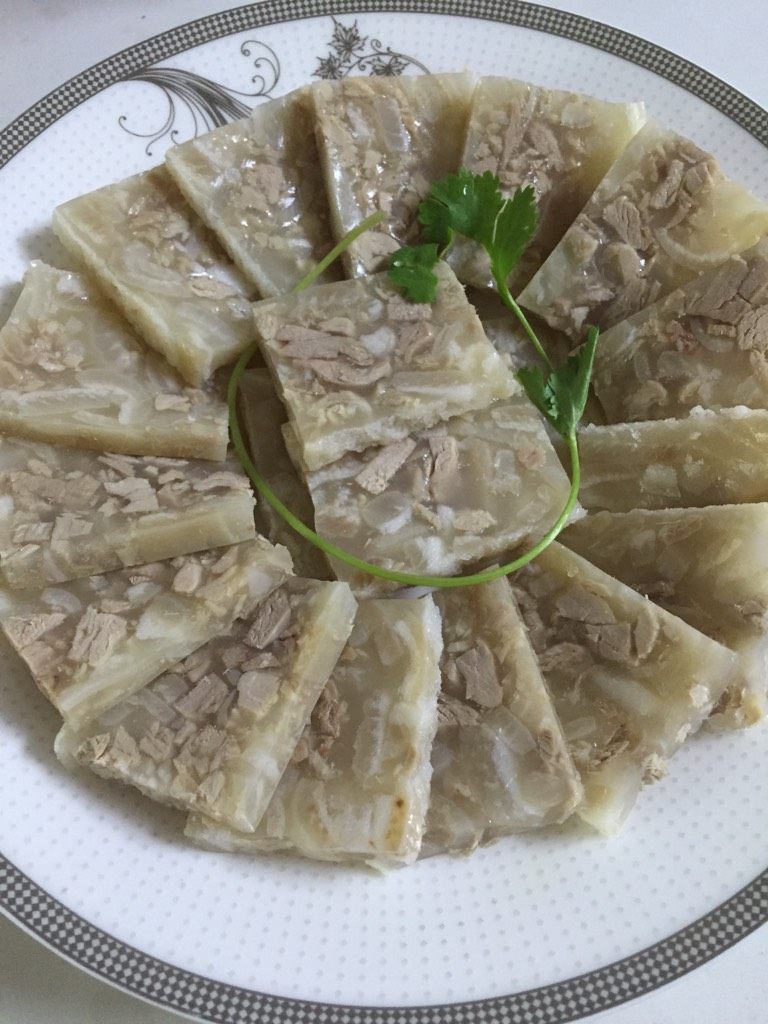 瘦肉皮冻