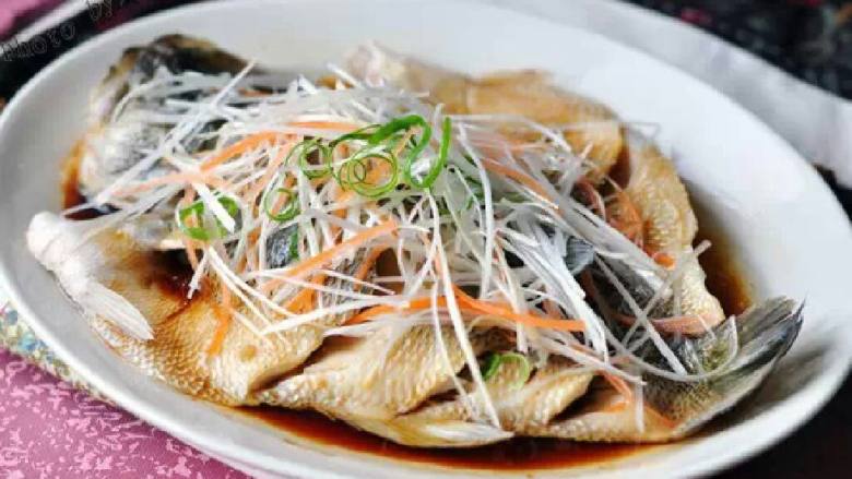 清蒸鲈鱼