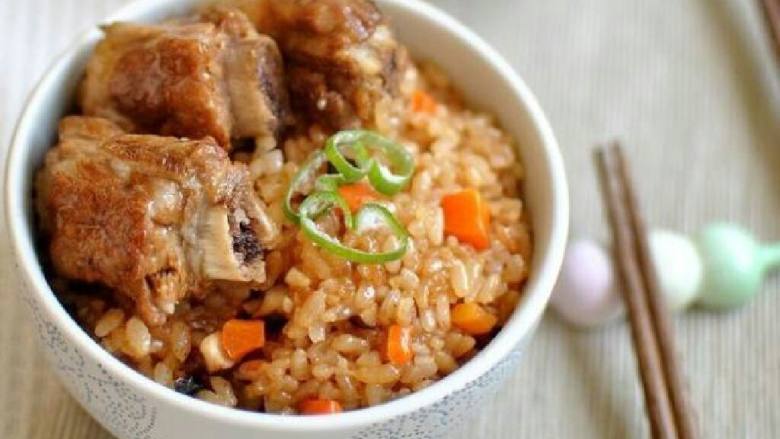 排骨焖饭