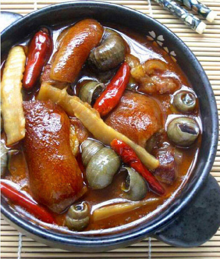 螺蛳猪脚煲